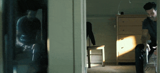 供他们安心的享受杀人. 第三部里,随着人类清除计划年复一年的开展.