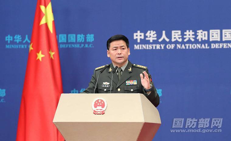 英国海军发言人证实,"伊丽莎白女王"号航母打击群"一小部分"官兵在