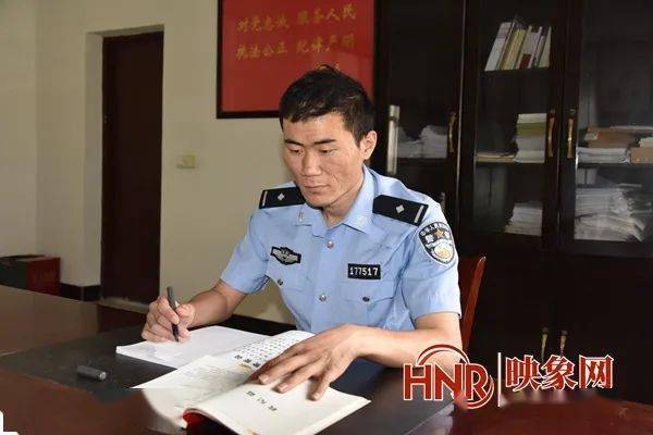 平舆县公安局民警李培伦用热血和青春守护民安