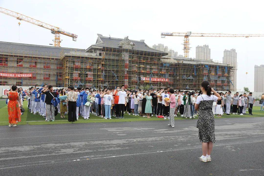 书院新闻心怀家国梦散若满天星大连南金实验学校九年级毕业典礼