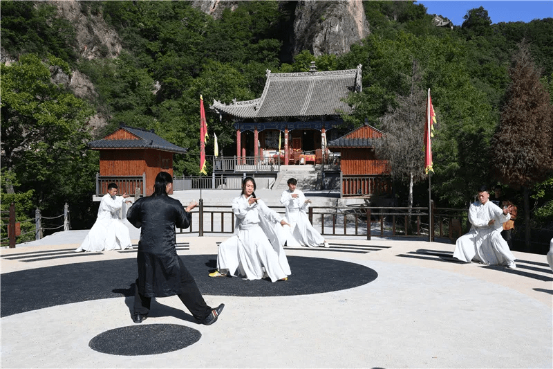 龙隐寺