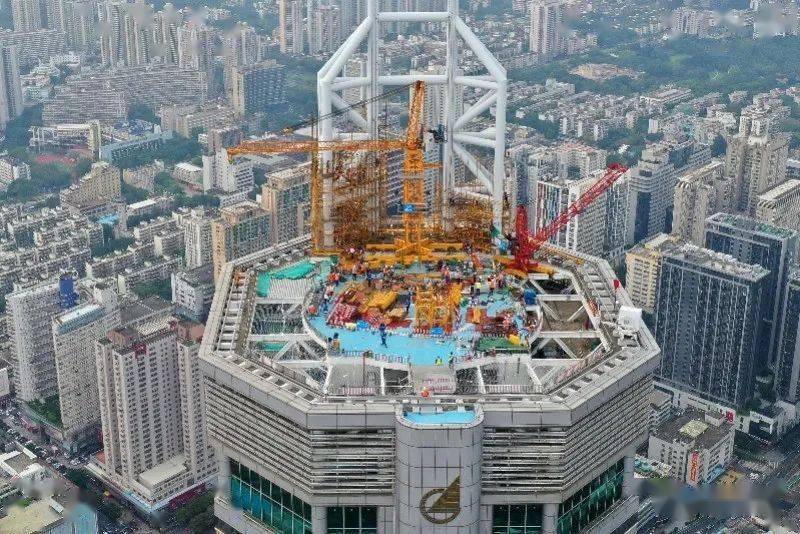 赛格大厦顶楼安装塔吊,进行桅杆拆除准备工作,拆了会有用吗?