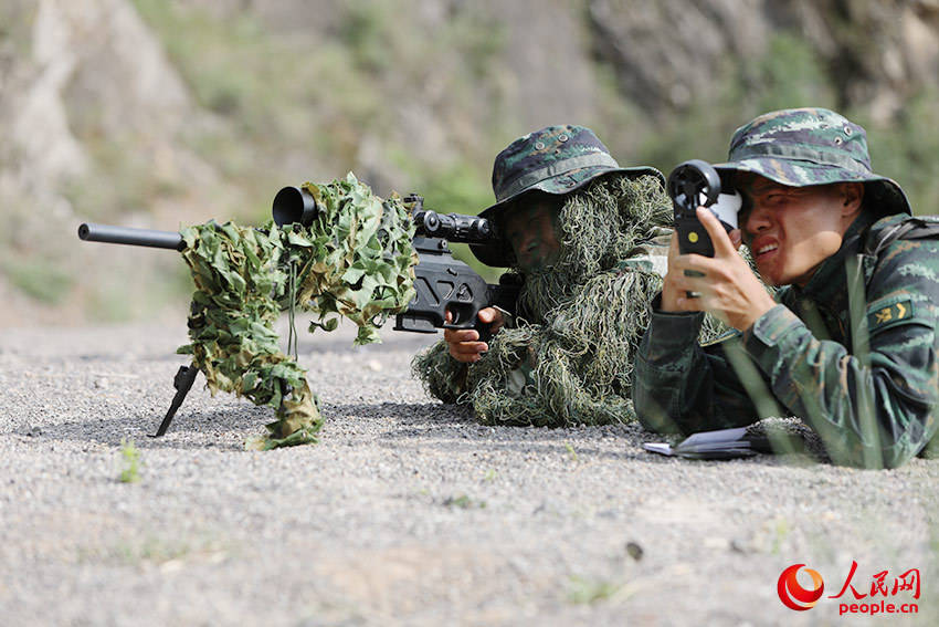 多课目野外射击,武装侦察,战场救护,综合演练…日前,武警云南总队