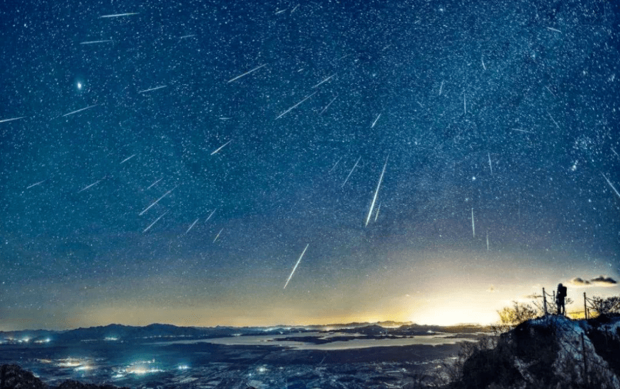 英仙座流星雨即将成为八月夜空奇观