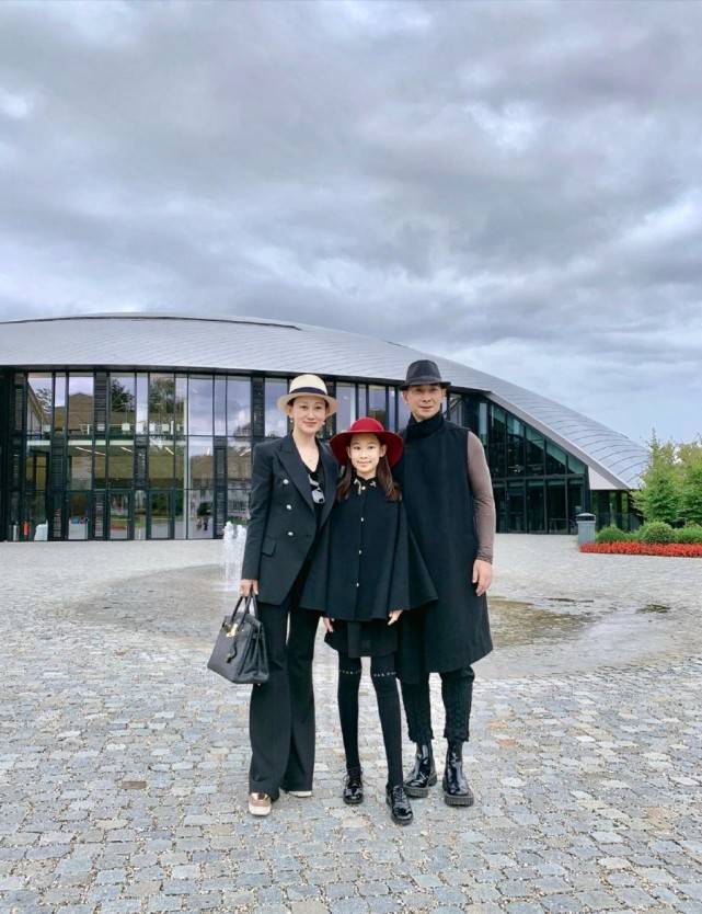 岁数|赵文卓一家好幸福,老婆张丹露气质高级,岁数一大熟女韵味更强