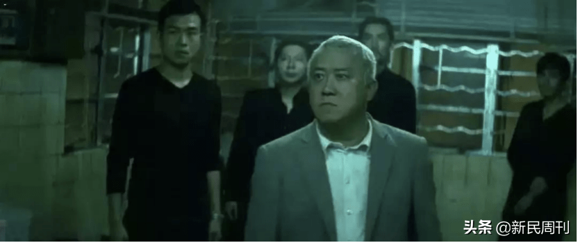 临死前的眼神,令影迷意难平 《无间道》系列里,曾志伟饰演的韩琛也