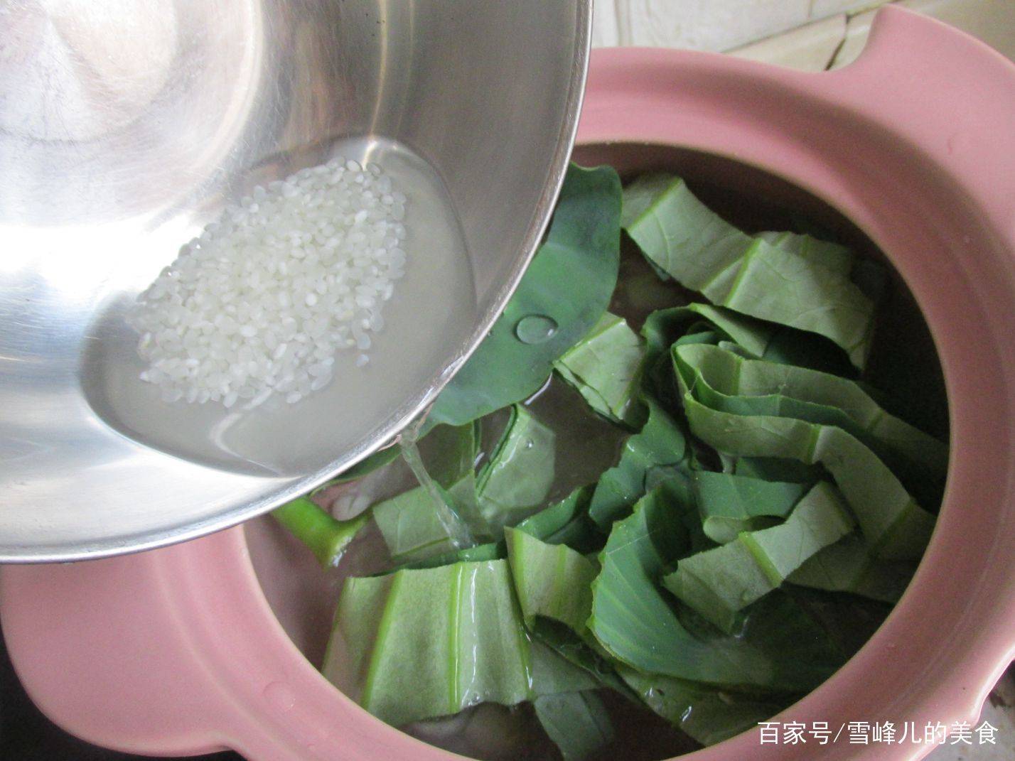 荷叶怎么做才好吃 e00d4d709ef54882920e677ffdc96c38.jpeg