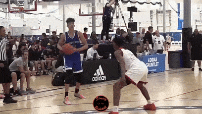 300斤重型坦克!2米12旅美的他,曾因心肌炎离开球场两年.