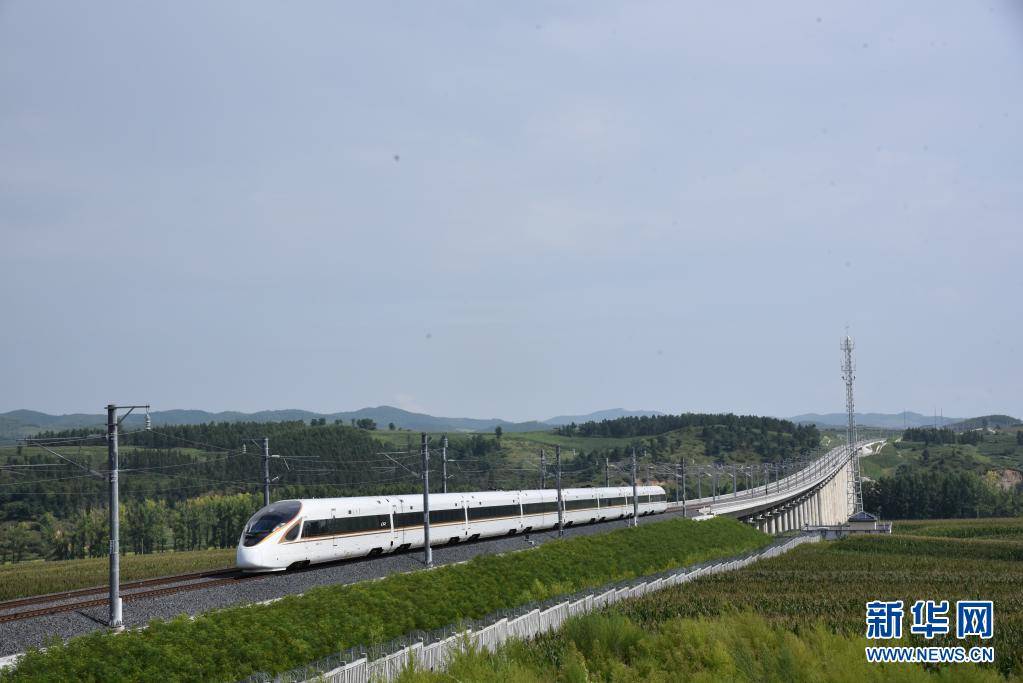 复兴号高寒动车组首次试跑中国最东端高铁_牡丹江