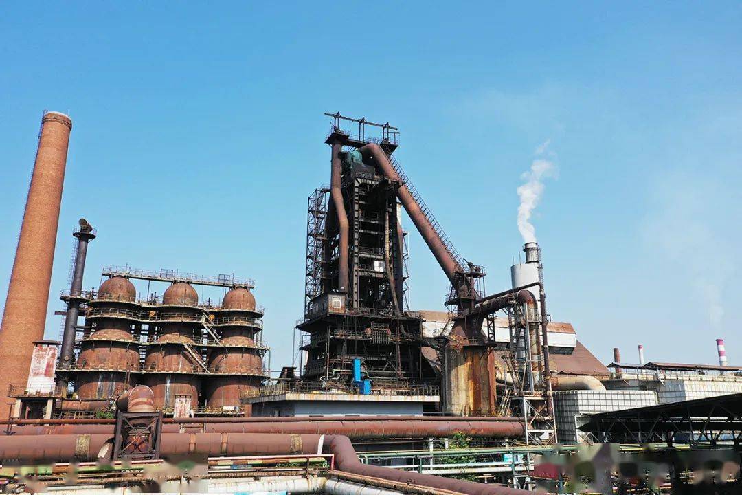 四川泸州鑫阳钒钛两座电炉全面投产莱芜分公司炼铁厂4号高炉宣告退役