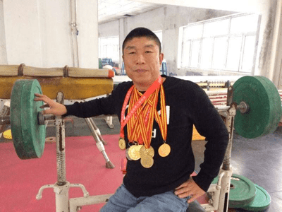 自强模范讲"感党恩"故事 郑贤明:持之以恒是成功的基石