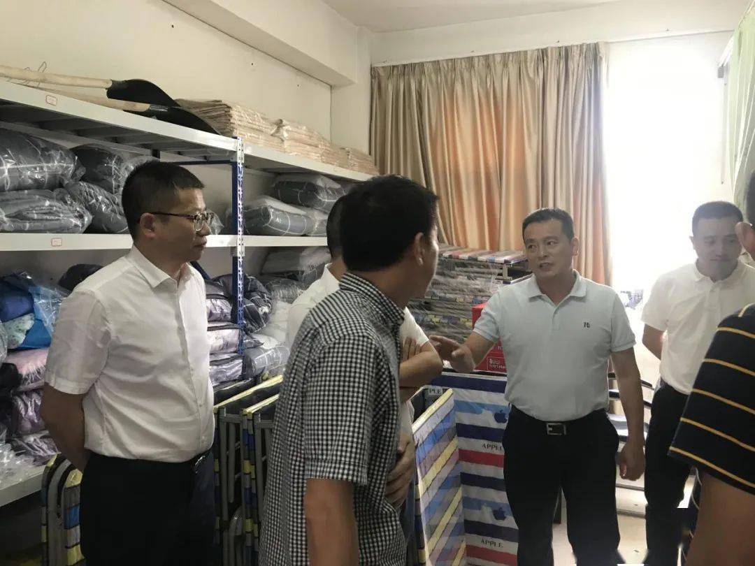 区应急管理局长项波,永中街道党工委委员,办事处副主任朱邦正,区文广