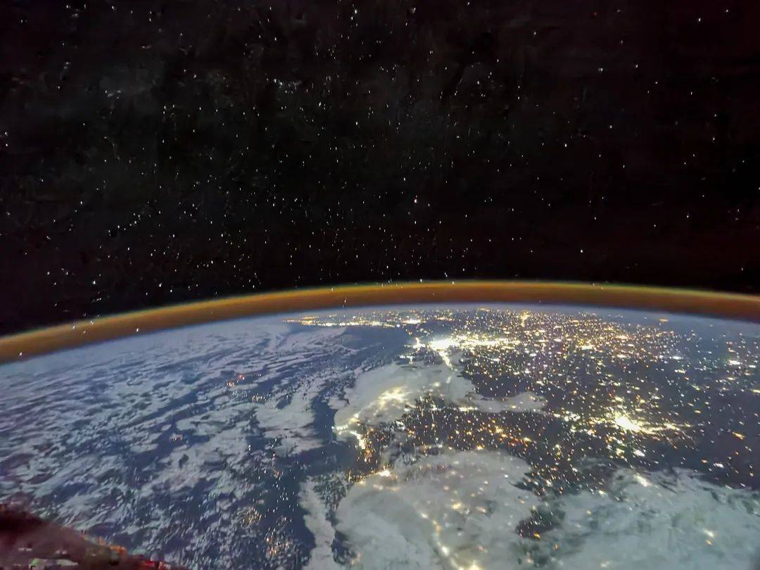 聂海胜|宇宙大片震撼发布！摄影师来头不小……