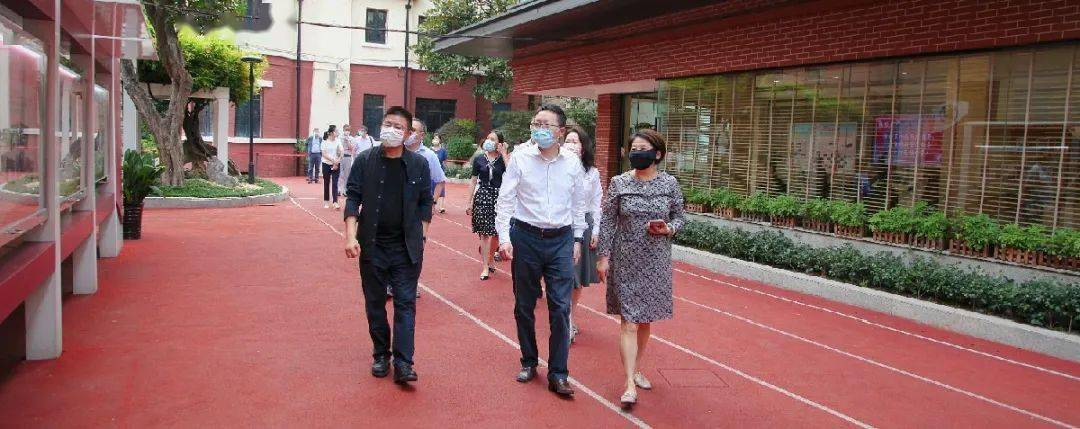 来自静安区人民政府和上海戏剧学院领导的教师节问候!
