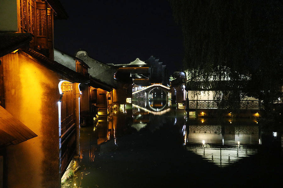 乌镇夜景(央广网记者 魏炜摄)