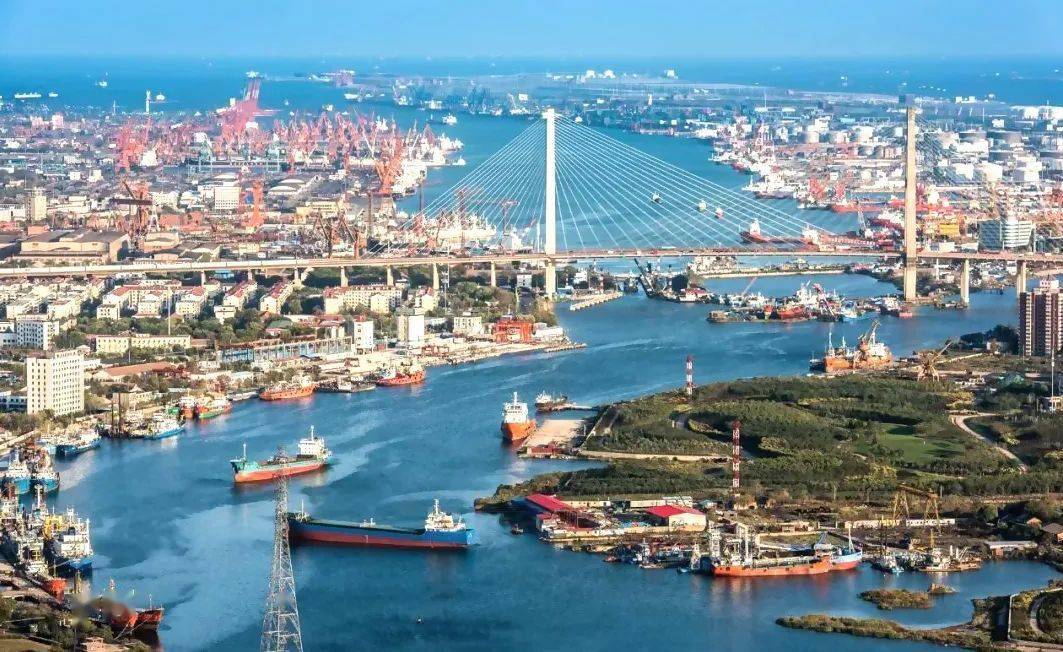 天津港水域船舶污染风险智能化动态防控平台应用