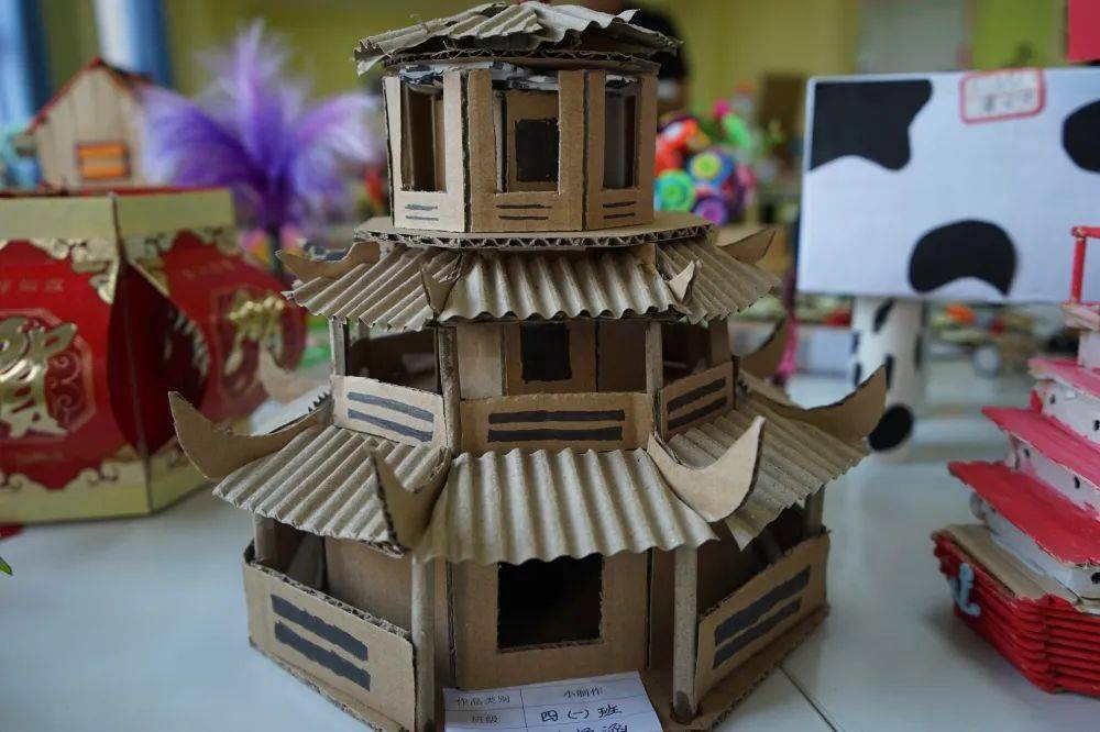 科技筑梦新时代 | 辽宁小学开展科技小制作,小发明,科幻画评选活动
