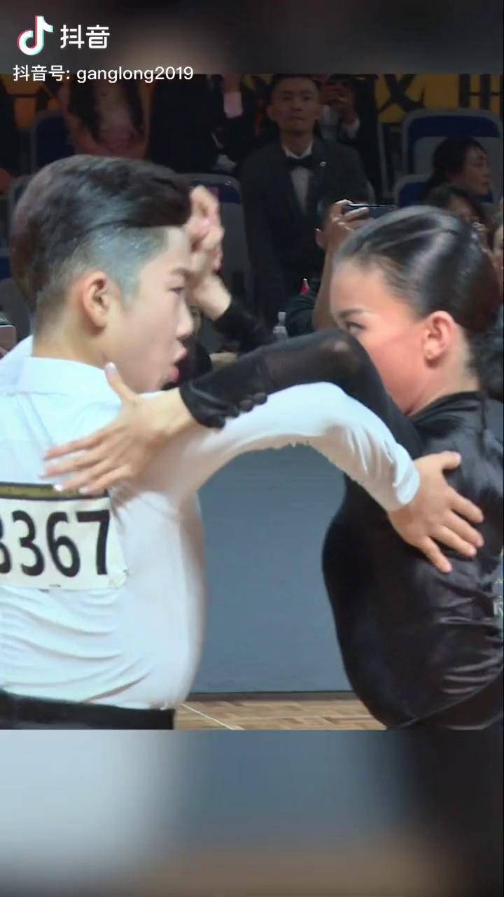 恰恰第二段宝藏男孩王崇墨和宝藏女孩李茉晗怎么都看