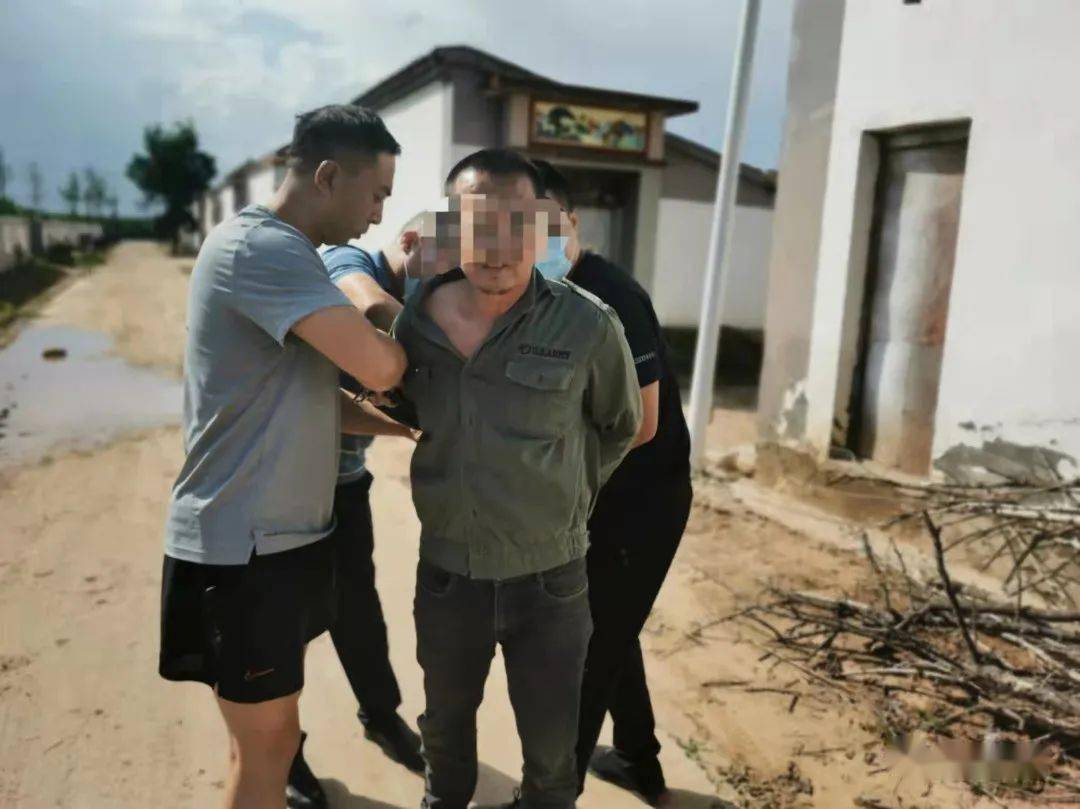 目前嫌疑人李某国已被我局刑事拘留案件进一步办理中来源:蔚县公安