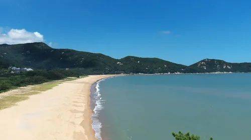 "南海圣境"之称 同时也是著名的海岛风景旅游胜地 在普陀山的东海岸有
