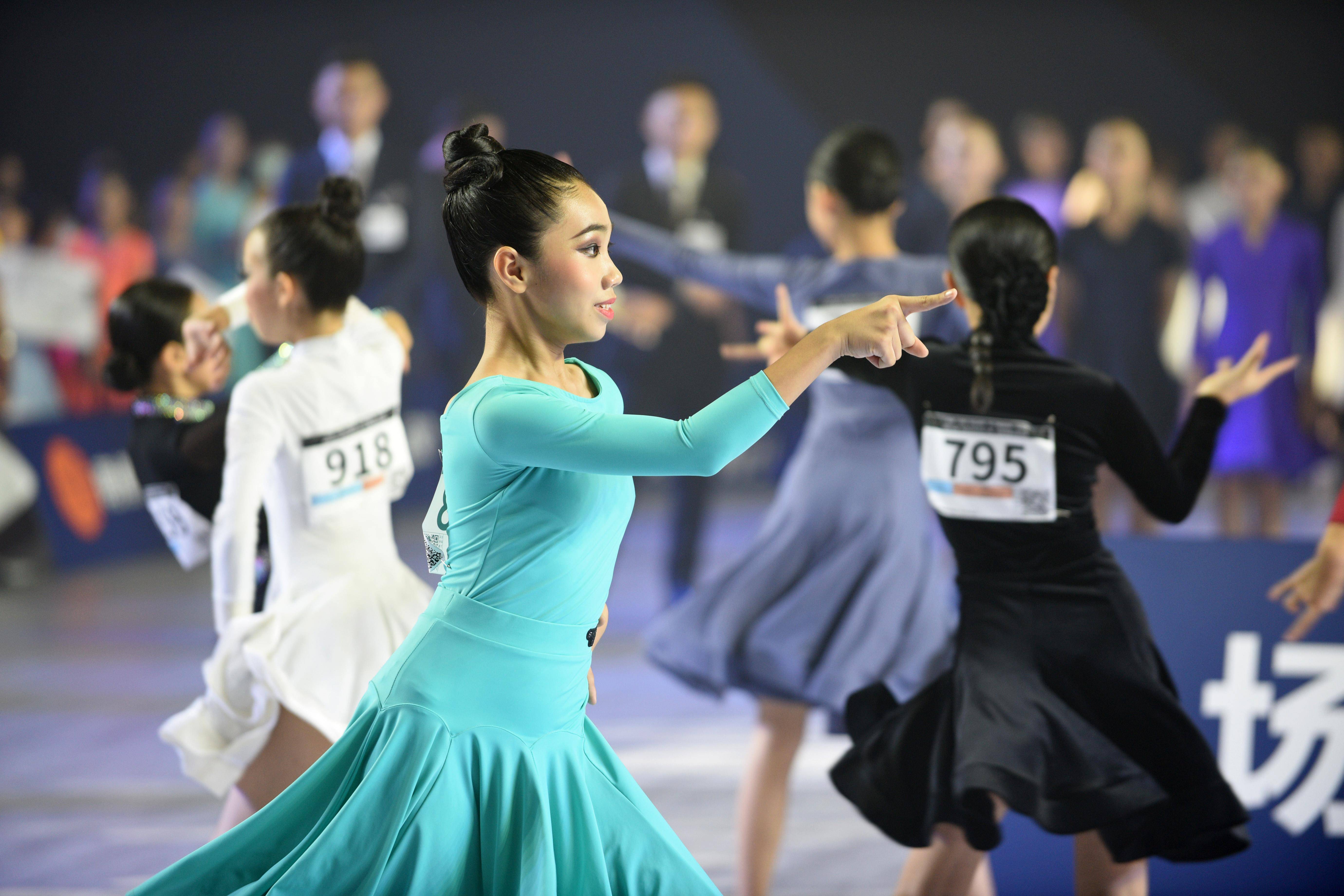 全省千名中小学生齐聚东莞,参加青少年拉丁舞·标准舞大赛