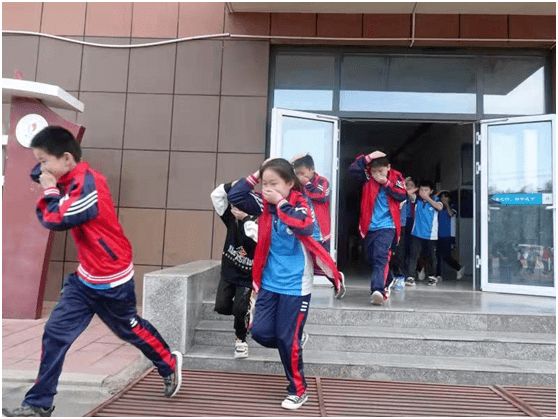莘县东鲁学校丨应急演练 未雨绸缪