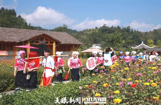 国庆长假首日,贵定金海雪山景区接待游客约17000人