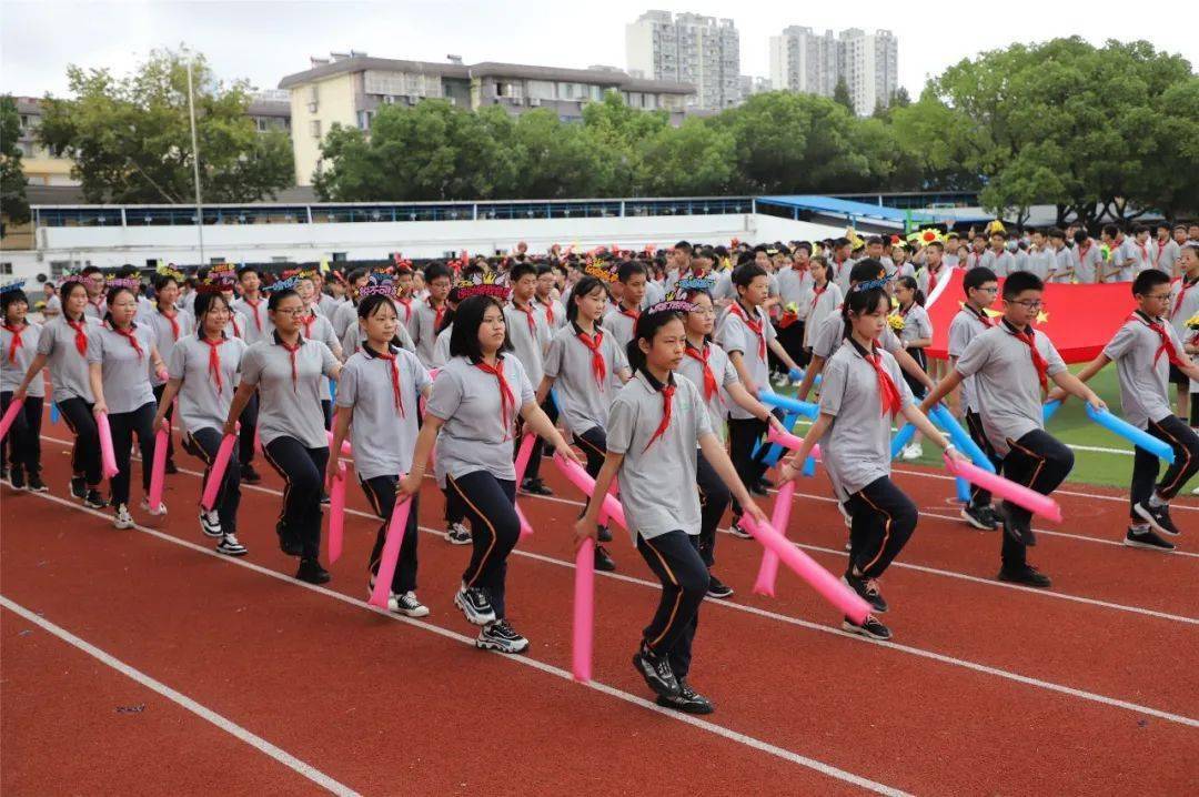 强健体魄强国有我记无锡市金星中学第26届校园运动会