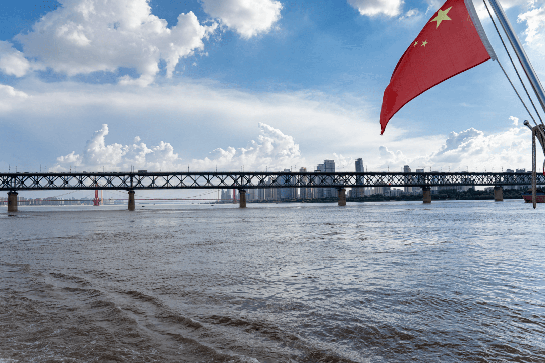 也是新中国桥梁建设的第一座里程碑
