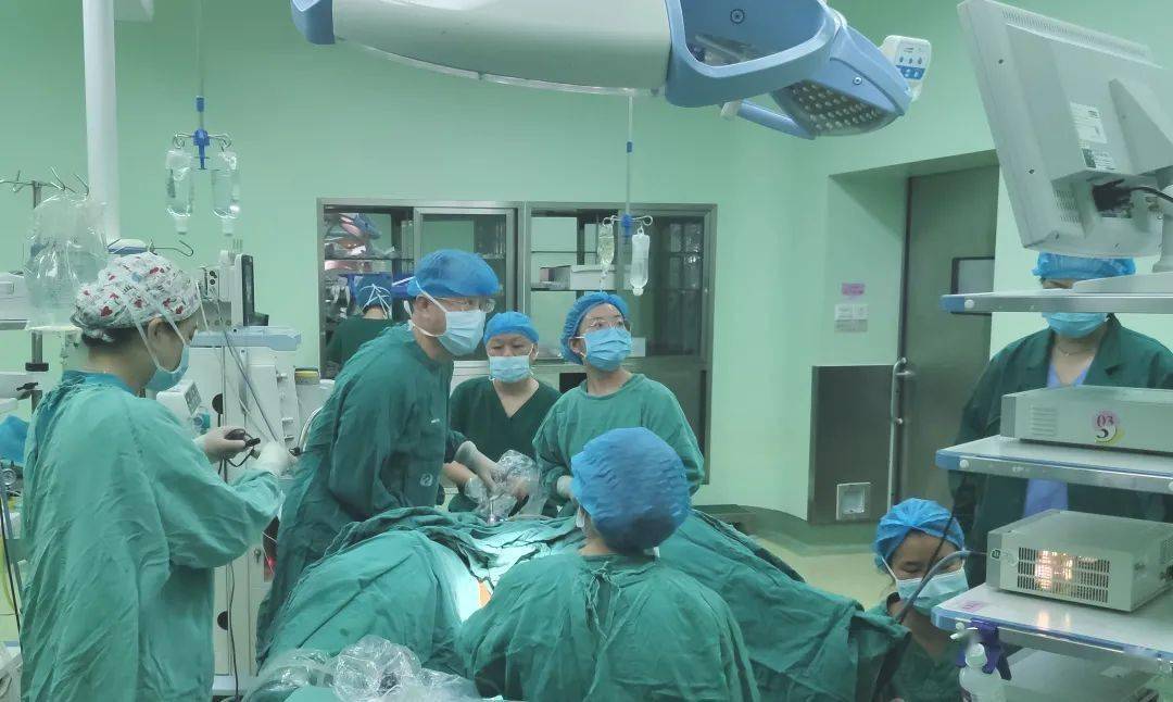 70岁婆婆子宫"离家出走"?妇科微创手术解除妈妈的「难言之隐」