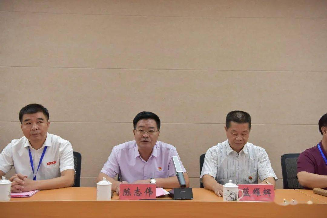 漳浦县教育局党委委员,副局长,县教育工会主席陈志伟,县教育工会副