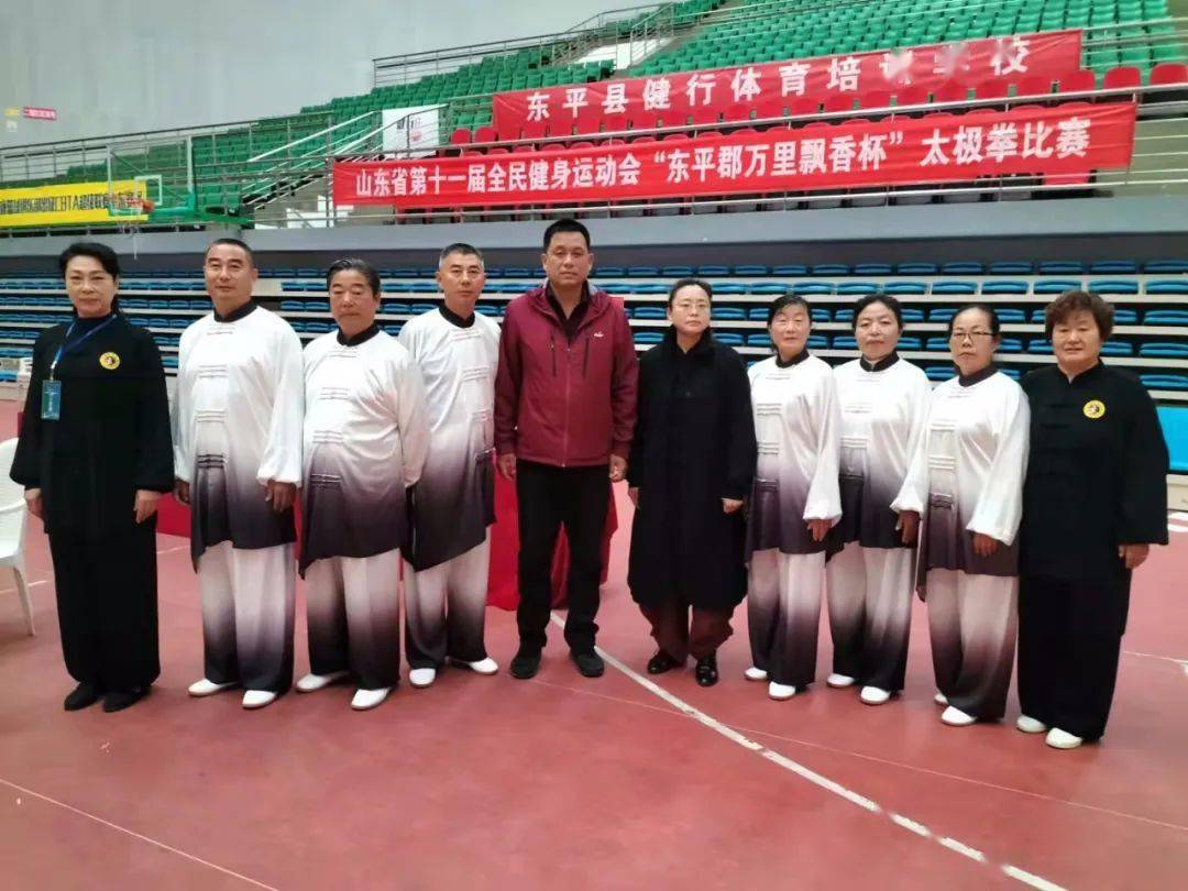 裁判员联席会召开,山东省棋牌运动管理中心干部赵科,新泰市教体局