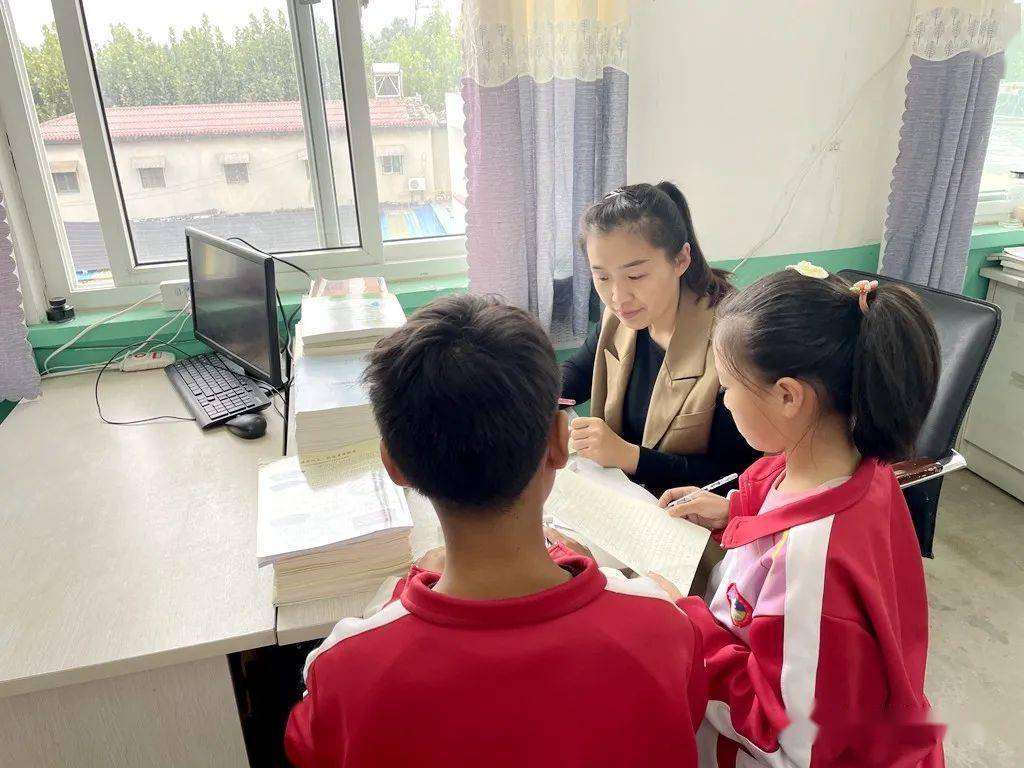 教育时空斜店中心小学教师杜然然做客教育时空