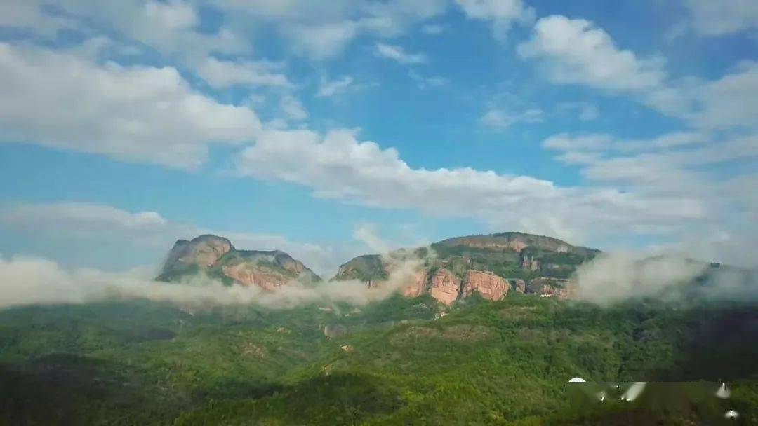 金龙自组广东梵净山平远南台山卧佛大佛寺一天游观世界最大天然卧佛