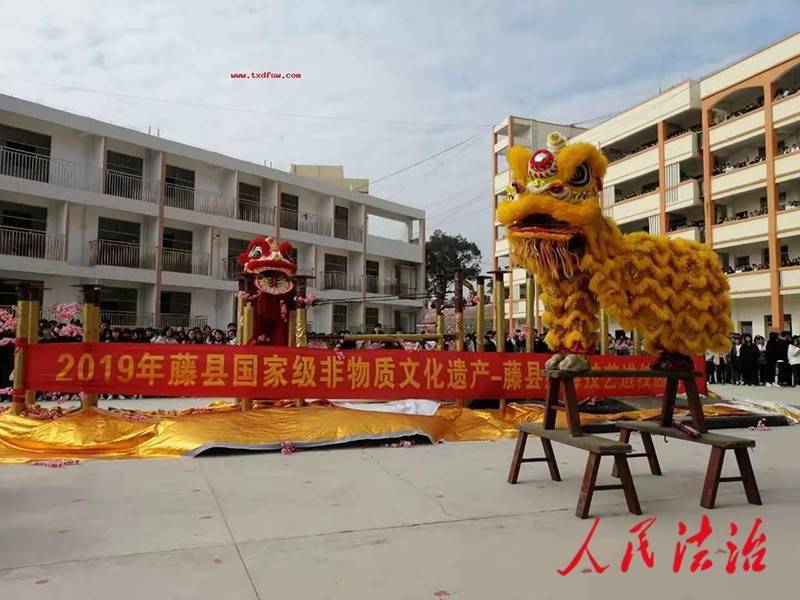 "牛哥"唱响禁毒戏"狮王"舞出新风尚——广西藤县创新.