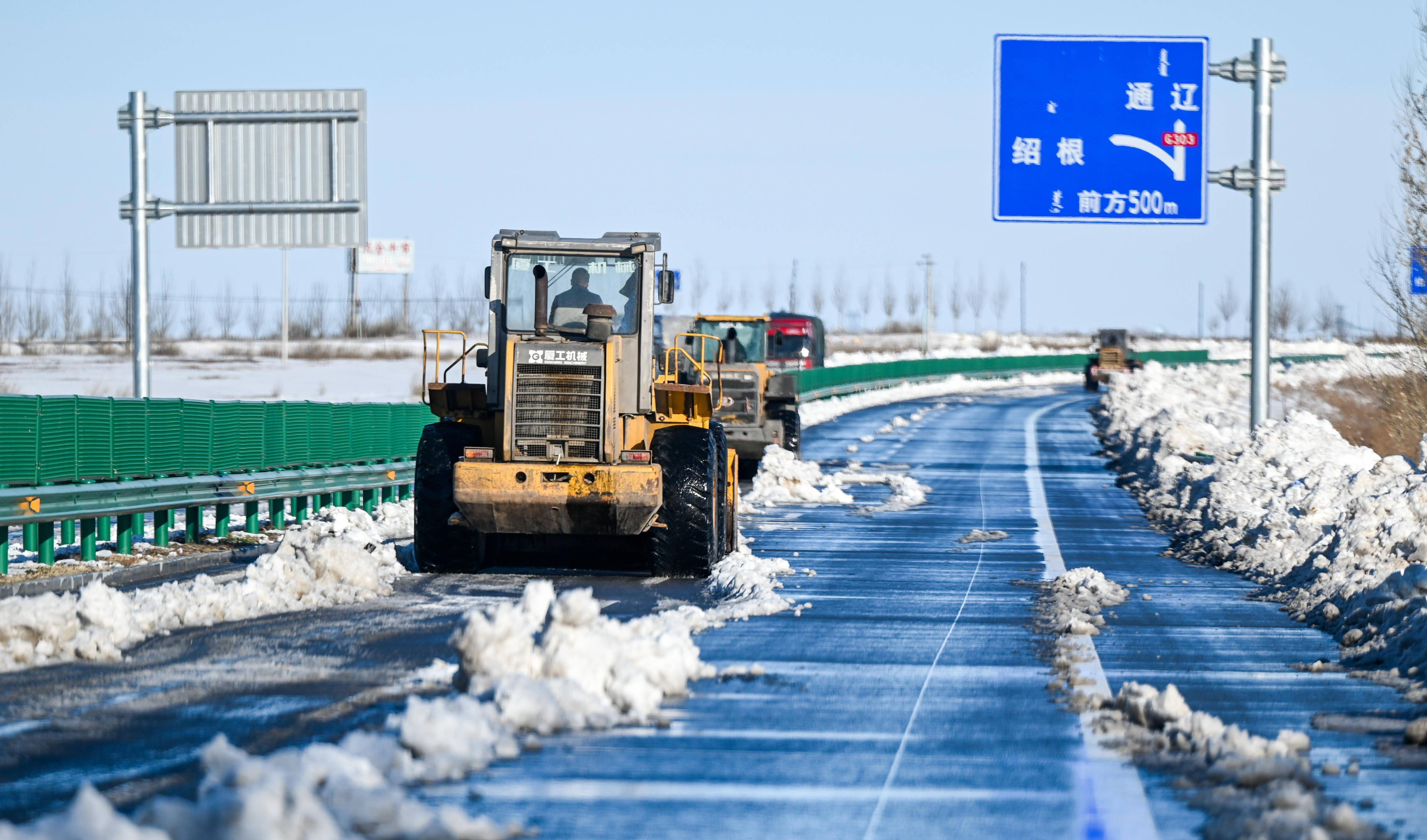 直击内蒙古东部雪情_通辽