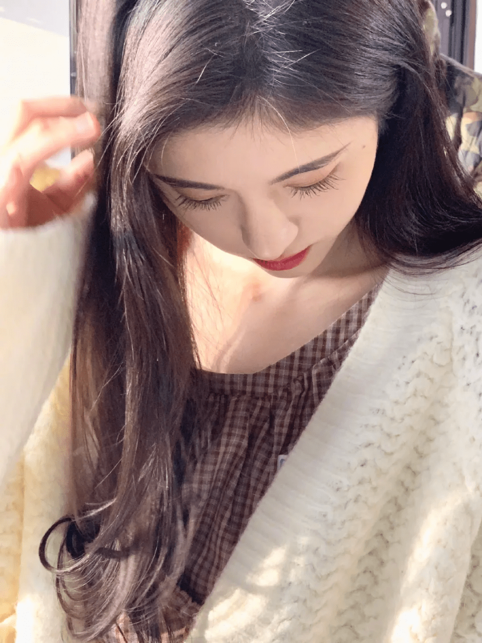 早期的鞠婧祎可可爱爱,还释放着人类女孩的气息.