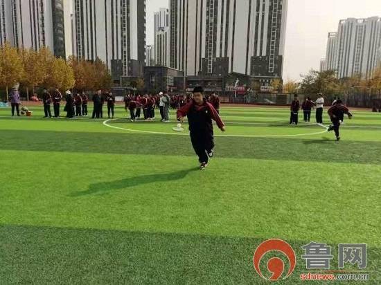 临沂第八中学举行趣味运动会