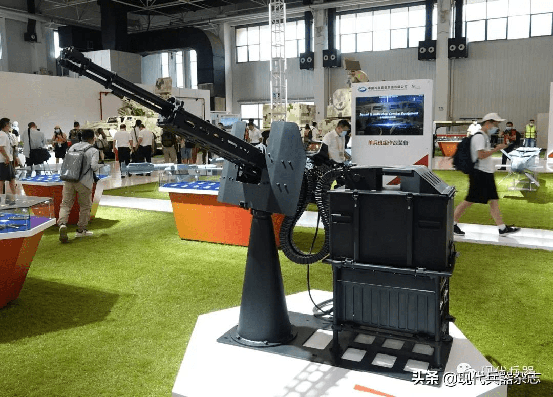 中国兵器装备集团有限公司在本届航展上展示了完整的轻武器装备体系