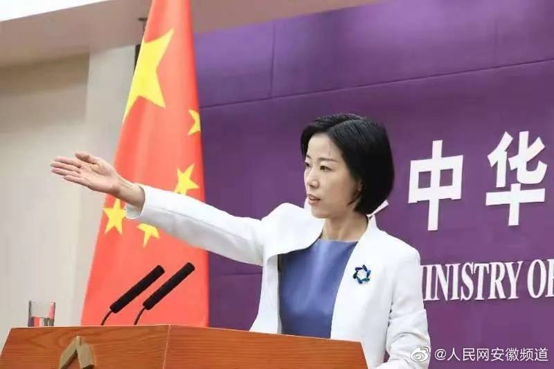 束珏婷任商务部新闻发言人,中学毕业于铜陵一中