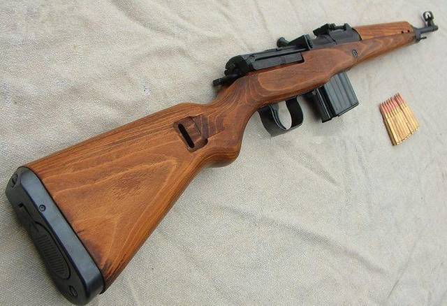 二战时期步枪全都采用木质枪托_金属_钢铁_枪身