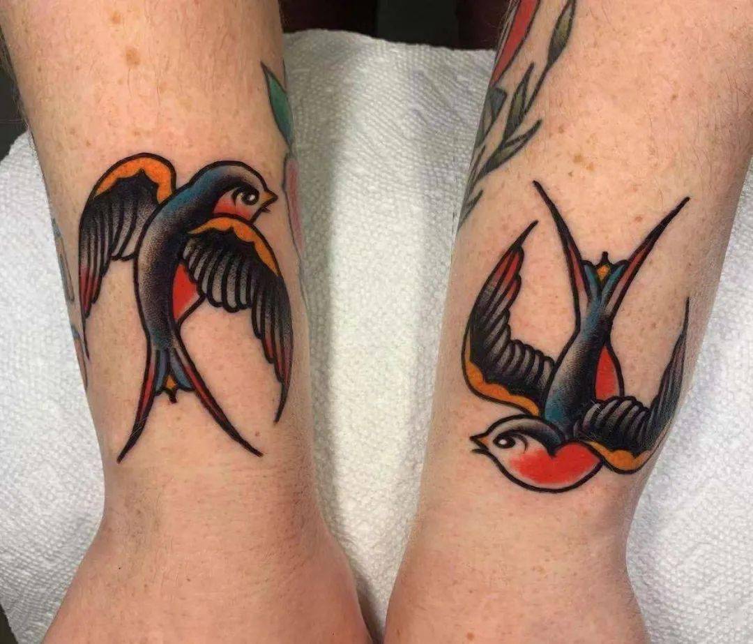 人们耳熟能详的小燕子纹身