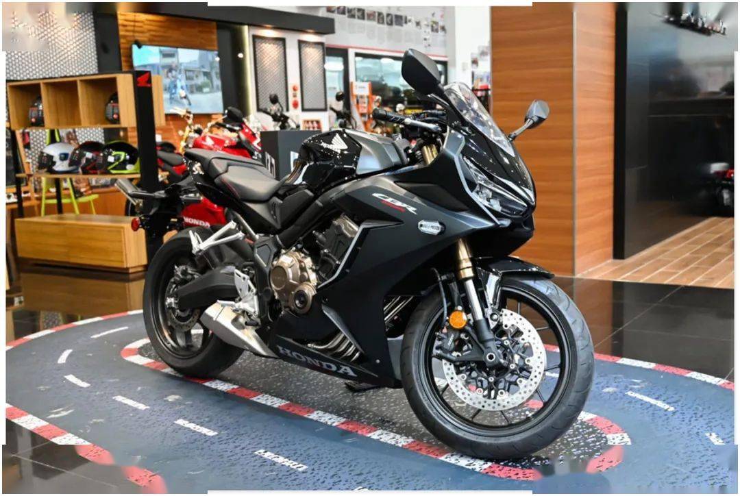 本田cbr650f改装车头,本田cbr650r改装狗骨头 车主说车2021hondacbr650r公认的三大优点三大缺点