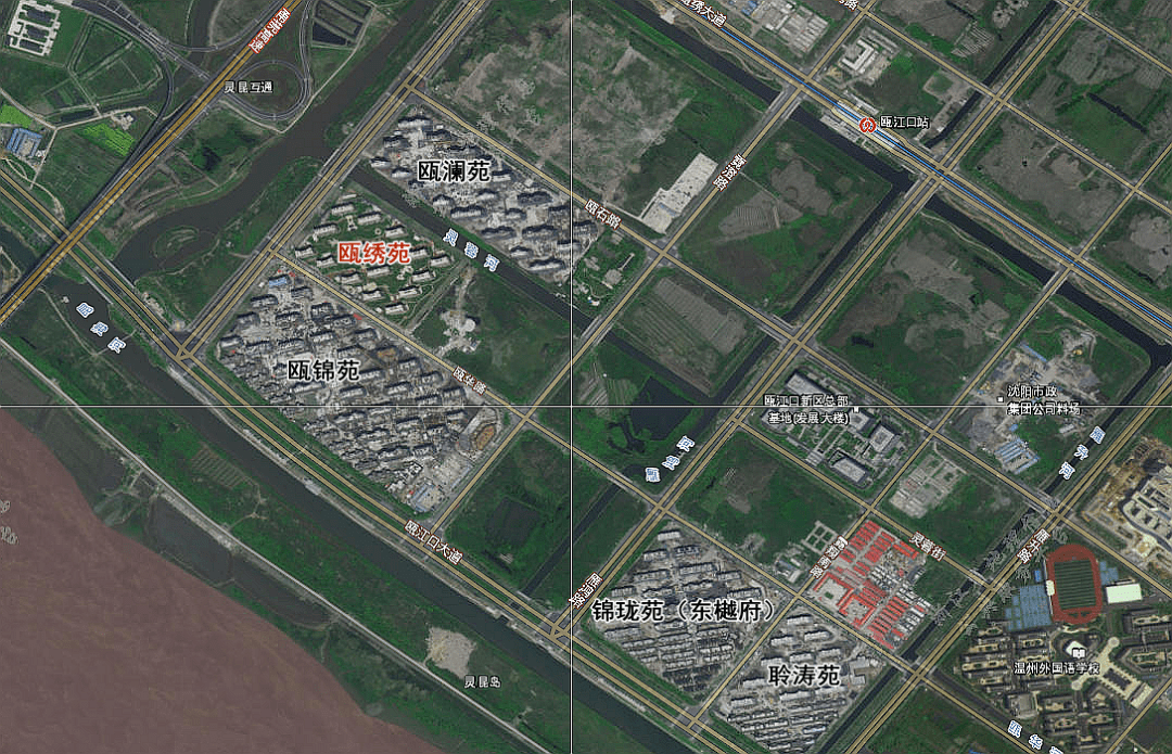 东樾府位于瓯江口大道和雁鸿路交汇处,为瓯江国际新城的三期,由金茂