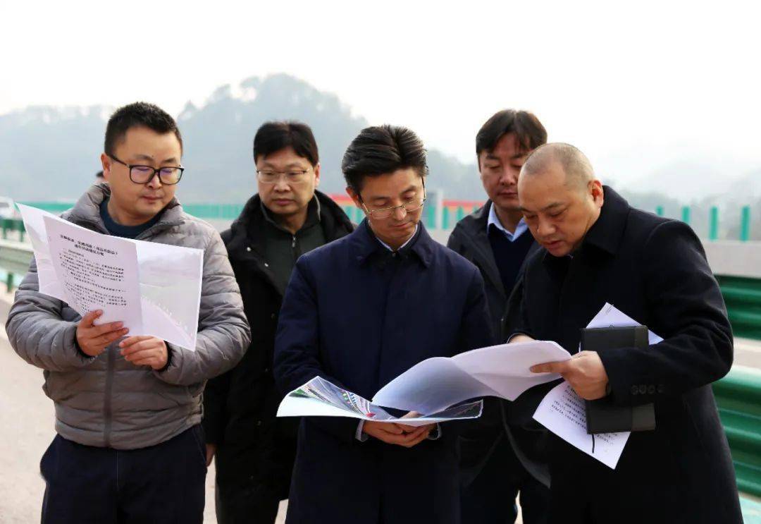 黄修国张锡恒调研宜彝高速高县段建设要求全力以赴精心做好通车准备