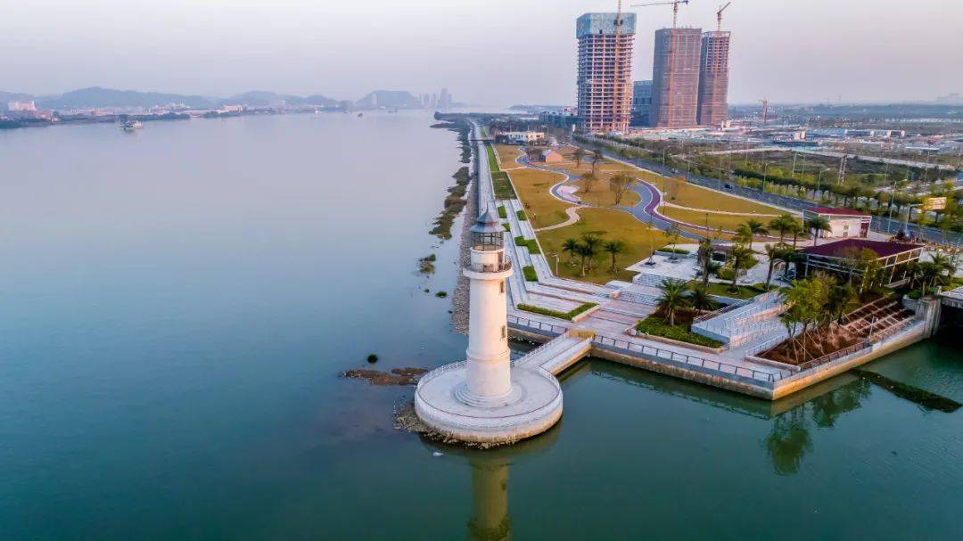 蝴蝶洲公园,太极公园,蒲州花园等一带,成为了南沙街坊野餐的好去处