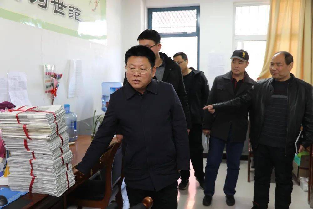 黄龙县中学召开初高中一体化改革工作推进会_王延_教育_会议