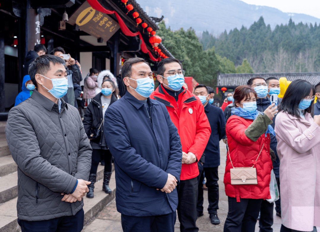 县委副书记,县长范为民带队开展节前安全检查春节期间,剑阁县严格落实