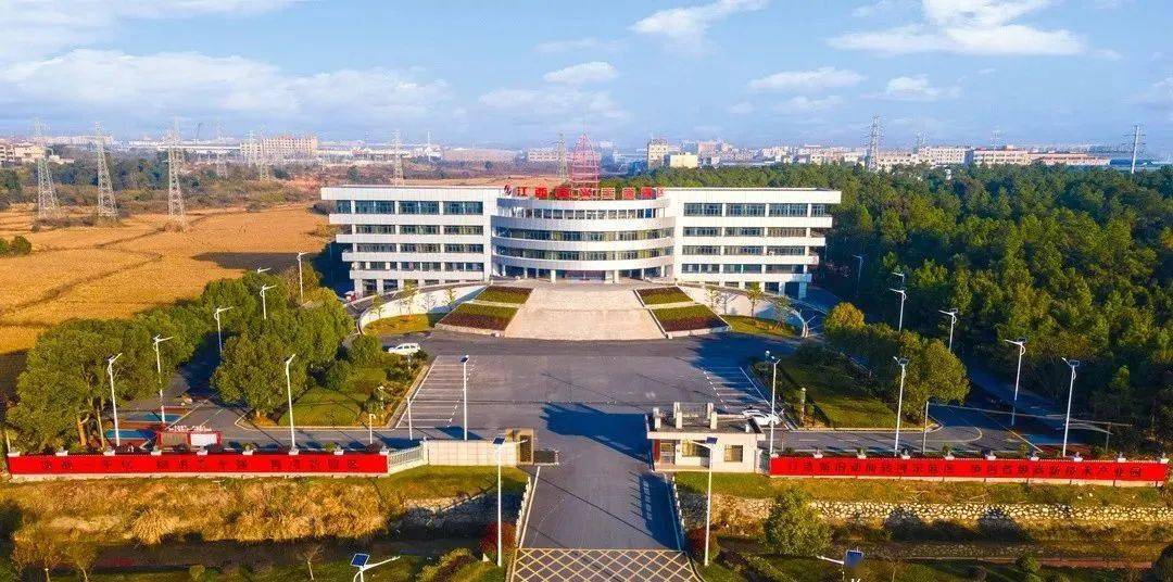 据了解,江西安义工业园区创建于2001年8月,前身为安义县凤凰山开发区