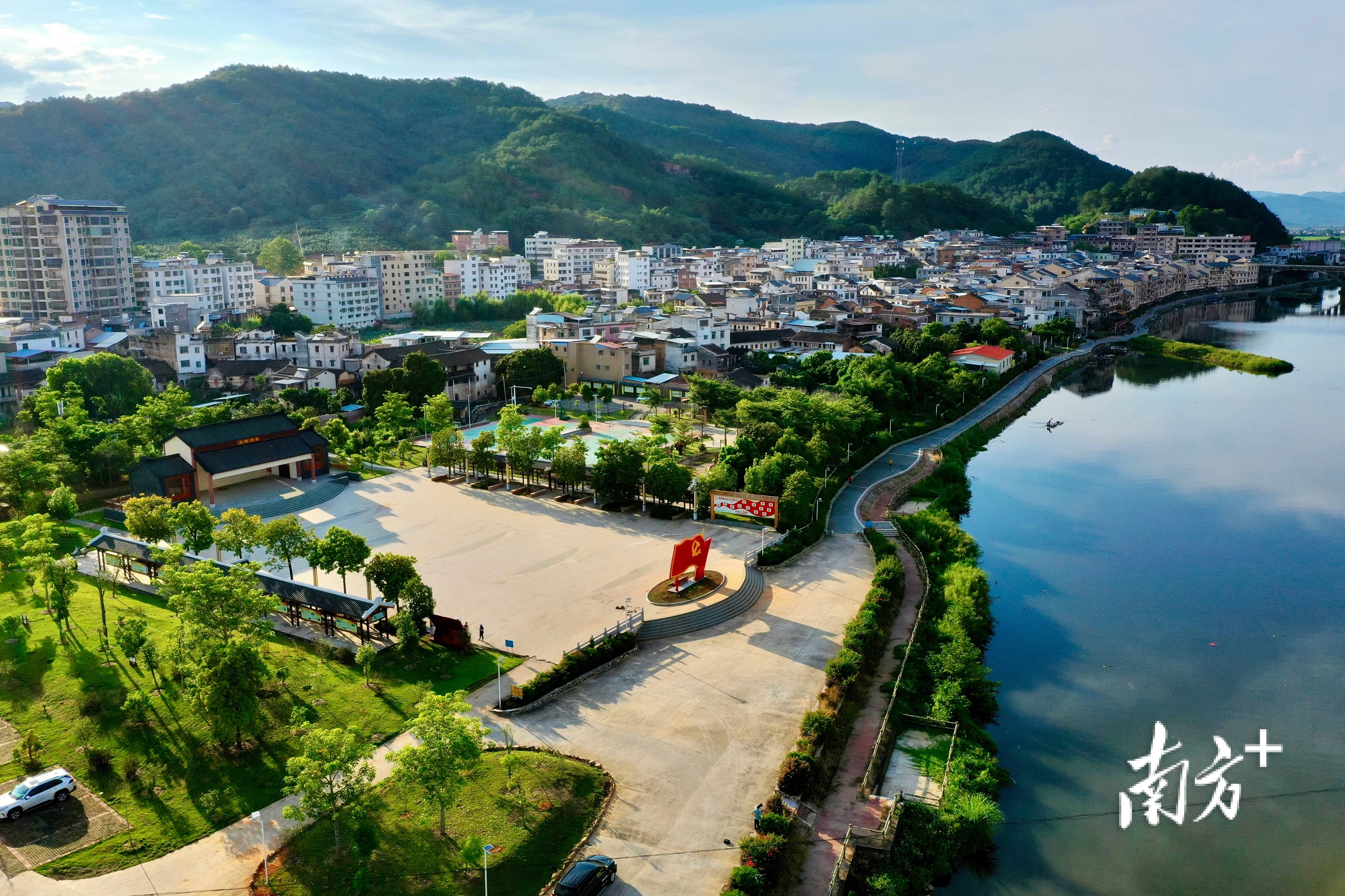 内外兼修,因地制宜,梅州建设高质量美丽圩镇促城乡融合发展_蕉岭县